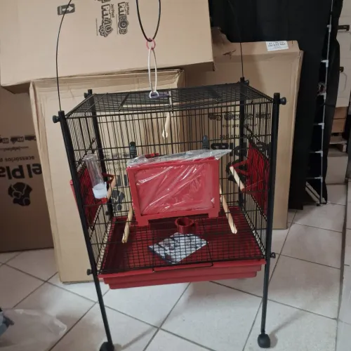 Vendo viveiro novo grande luxo barato 90cm altura e 61cm frente e 40cm laterais