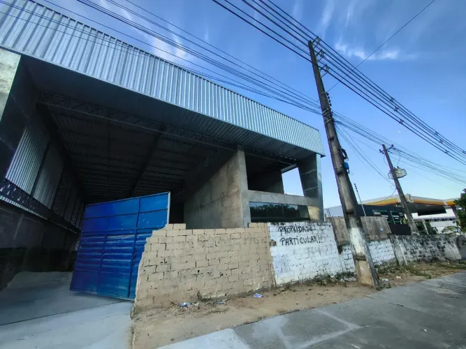 Alugo Galpão na Principal da Natan Xavier (Novo Aleixo)