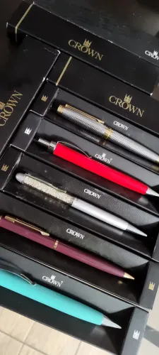 Canetas para presentear CROWN(cada)