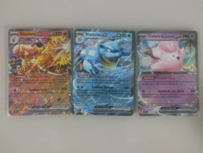 3 cartas Pokémon ex raras