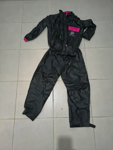 Capa de chuva feminina tamanho g