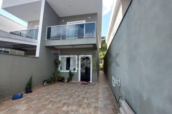 CASA A VENDA NO JARDIM MERIDIEN - AGUAS DE LINDOIA