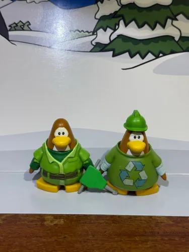 Club penguin bonecos miniaturas