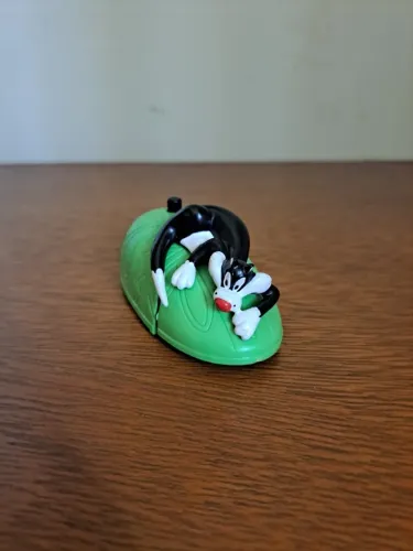 Boneco Frajola com botão que dispara 2001