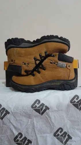 Botas Coturnos Caterpillar Em Couro Original Disponível Nos Tamanhos 38,39,40,41,42,43,44