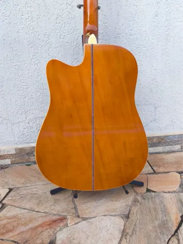 Violão Giannini Performance eletroacústico ( arranquei o adesivo e não lembro o modelo )