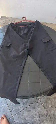 Calça cargo unissex