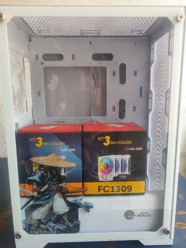 Vende-se Gabinete Ninja+4 coolers+ 2 Memórias Ram de 8g DDR 4