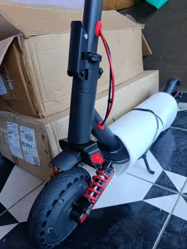 PATINETE NA CAIXA