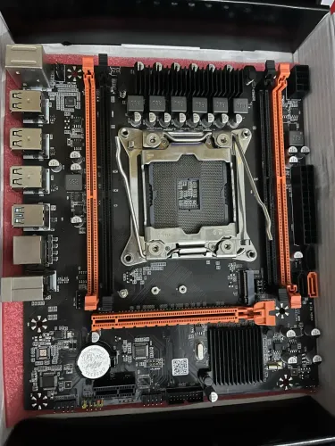 Placa Mãe X99 com processador Xeon 2680 V3 2.5