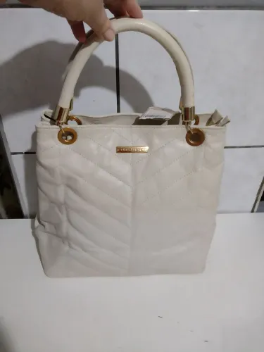 Bolsa Constance em couro