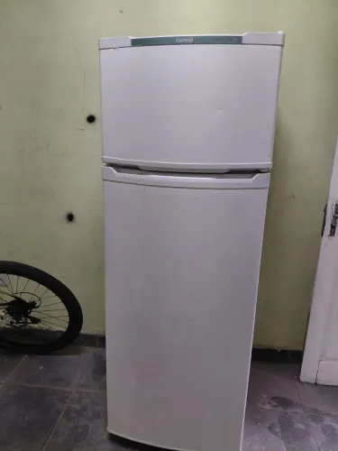 Geladeira Consul 220v