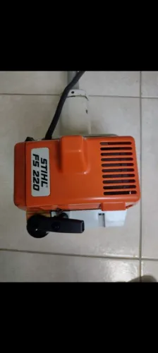 Roçadeira sthil 220