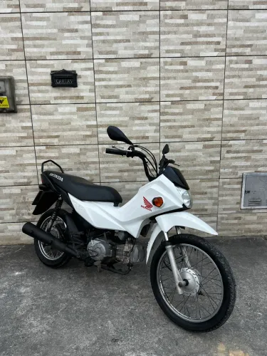 VENDO POP 110I MUITO CONSERVADA