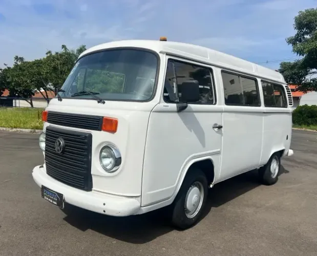 Volkswagen Kombi Lotação 1.4 MI Total Flex 8V 2012