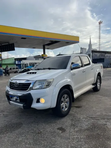 Toyota Hilux CD SRV D4-d 4X4 3.0 TDI Diesel AUT 2012