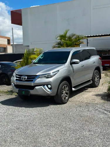 Toyota Hilux SW4 SRX 4X4 2.8 TDI 16V Dies. Aut. 2017
