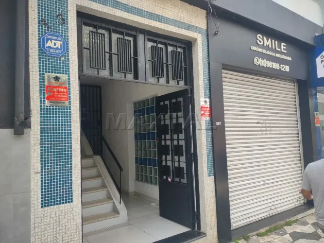 Aluga-se sala Comercial de 28m², com 1 banheiro, Ótima localização no bairro Ipiranga