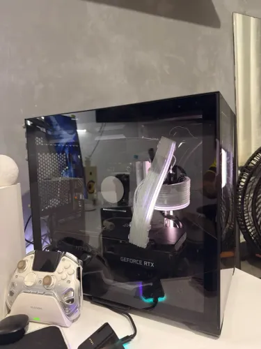 GABINETE LIAN LI 011 DYNAMIC MINI REDRAGON SPEC