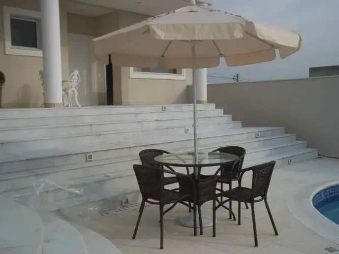 Conjunto Mesa e Cadeira