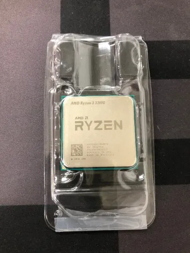 Processador AMD Ryzen 3 3200g (NF/GARANTIA)