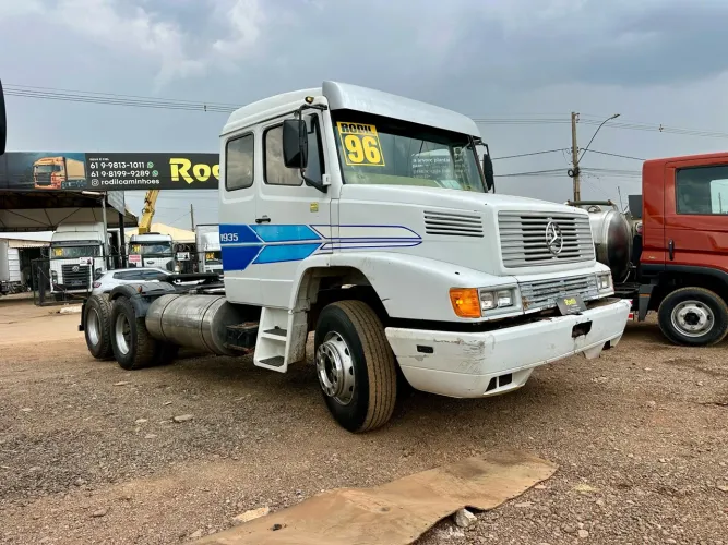 Mercedes Benz 1935 ano:1994 truck mecânica boa