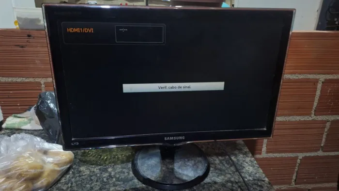 Monitor TV 22 Polegadas Samsung T22A550 - Ótimo p/ Câmeras e CFTV