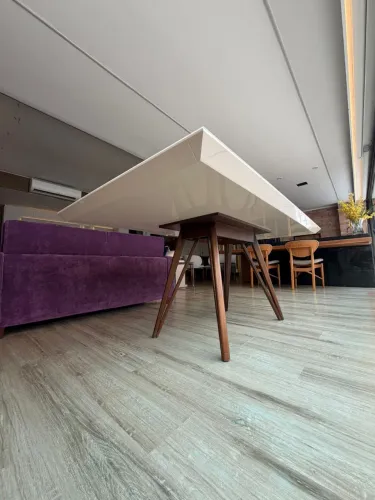 MESA DE JANTAR 6 LUGARES