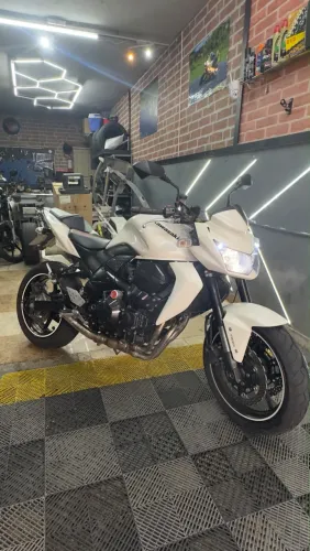 Kawasaki Z 750 2012