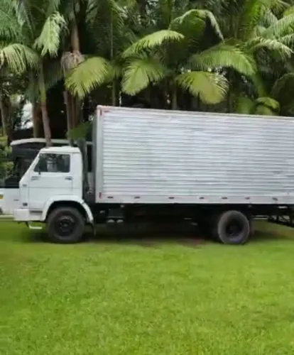 Caminhão Toco 12140