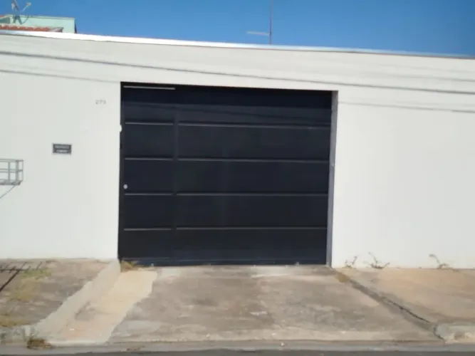 Casa com 10 cômodos terreno 300m2 Paulínia SP