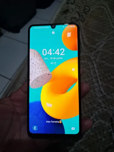 Samsung M32  e Motorola g30