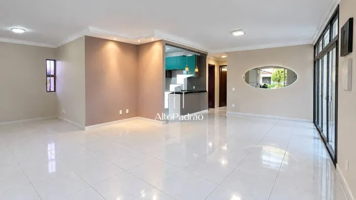 Casa à venda por R$ 990.000 - Ininga - Teresina/PI