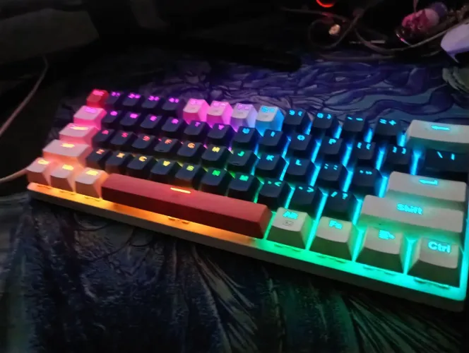 Teclado mecânico 60%