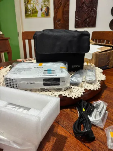 Epson Powerlite X24+ HDMI- Novo nunca usado.