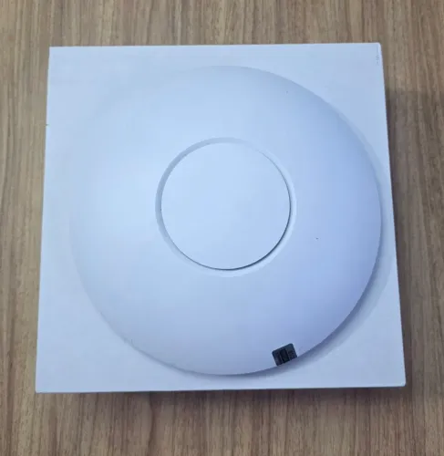 Antena Ubiquiti U6-LR (Longo Alcance)