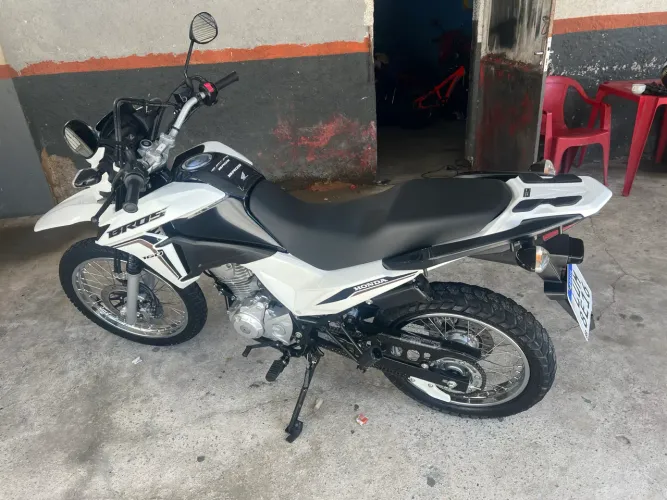 Honda Bros 2023