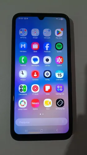 Samsung A05s com capa e película nova.