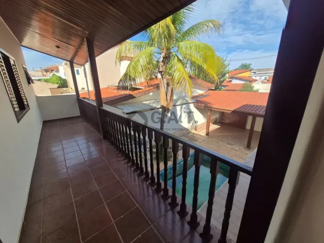 Aluguel de Casa em Condomínio na Granja Olga II, Sorocaba-SP: 3 Quartos, 1 Suíte, 4 Banhei
