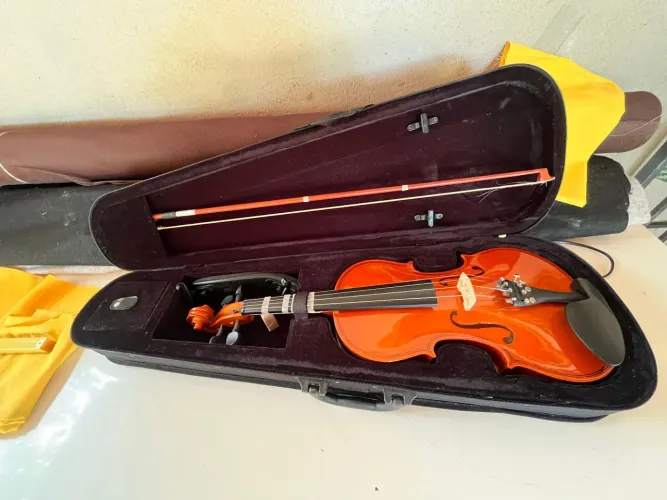 VIOLINO SCARLETT TAMANHO ADULTO