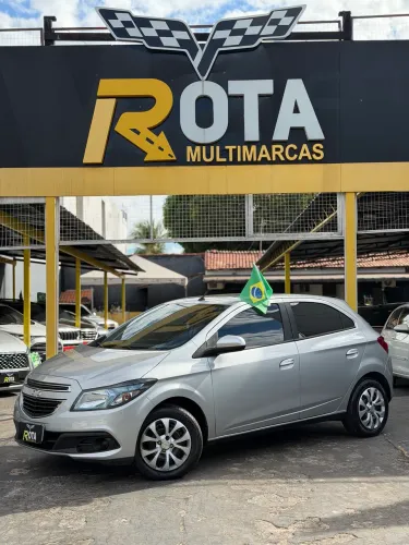 Chevrolet Onix Hatch LT 1.4 8V Flex Power Aut. 4P 2015