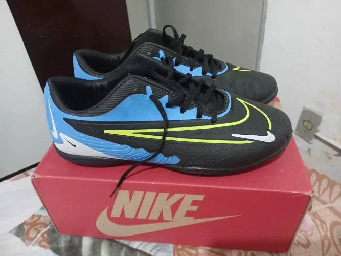 Vende-se chuteira Nike