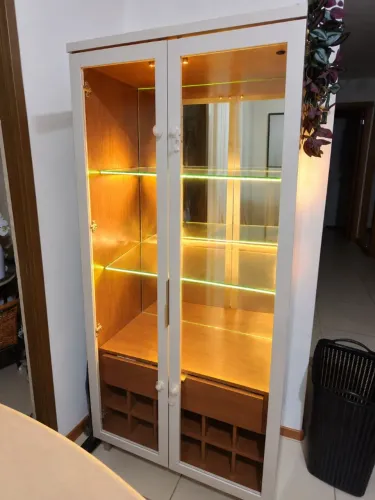 Cristaleira com LED