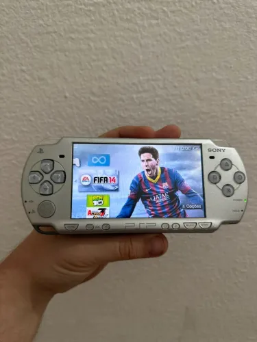 Videogame PSP Prata Destravado Com Jogos + Carregador