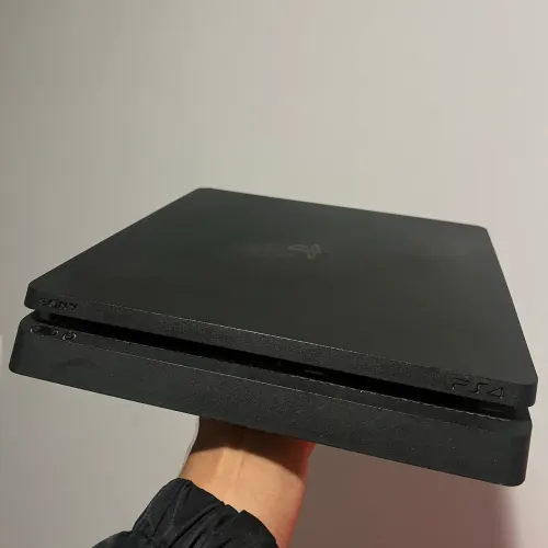 PS4 SLIM 500GB + CABOS + Aceito Cartão
