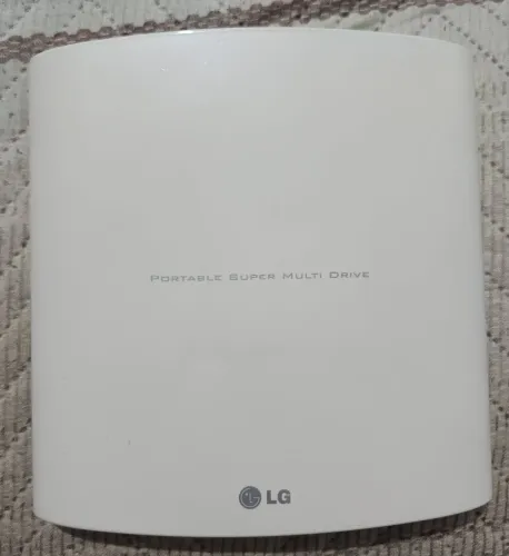 VENDO - Leitor CD / DVD - Marca "LG" - Funcionando - R$ 30,00