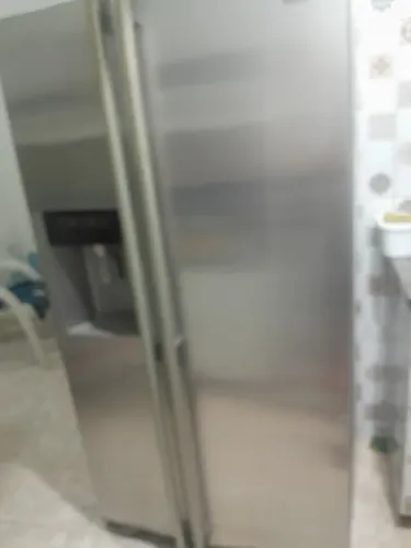 Vendo uma geladeira