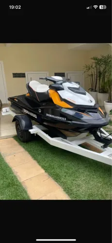 Jet ski Seadoo GTR 215 / com a carretinha Texas.