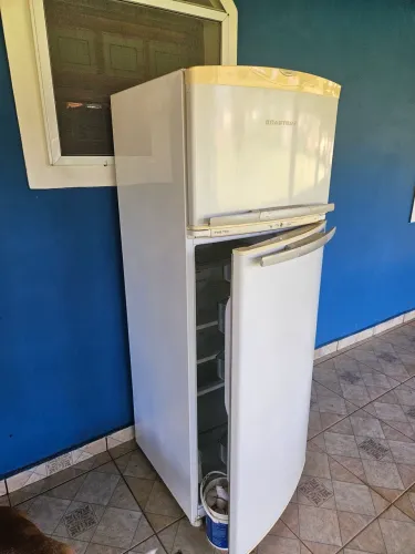 Geladeira Brastemp Frost Free Branca
