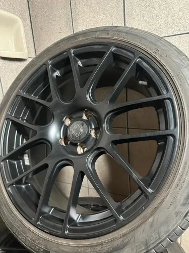 Rodas Carbon Aro 18 c/ pneus